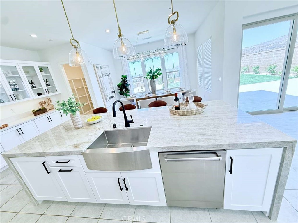 111 Sunnyslope Property Photo 13