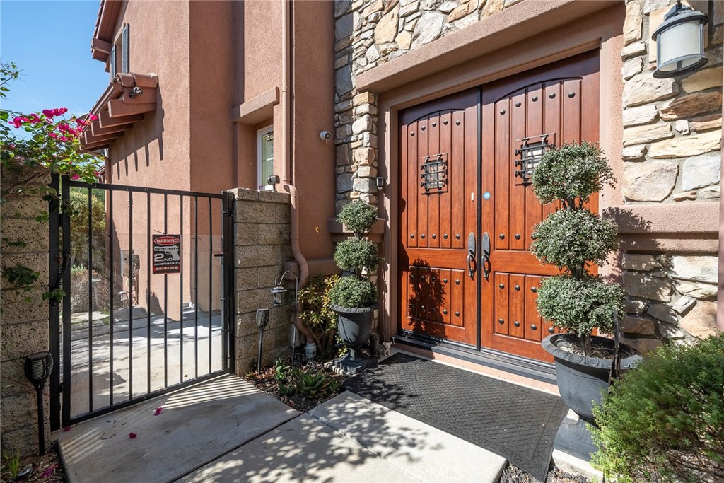 17842 Via Roma Property Photo 2