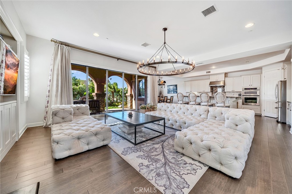 17842 Via Roma Property Photo 6