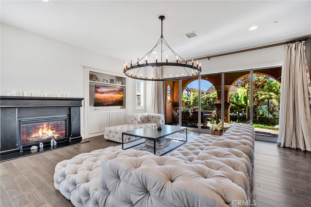 17842 Via Roma Property Photo 8