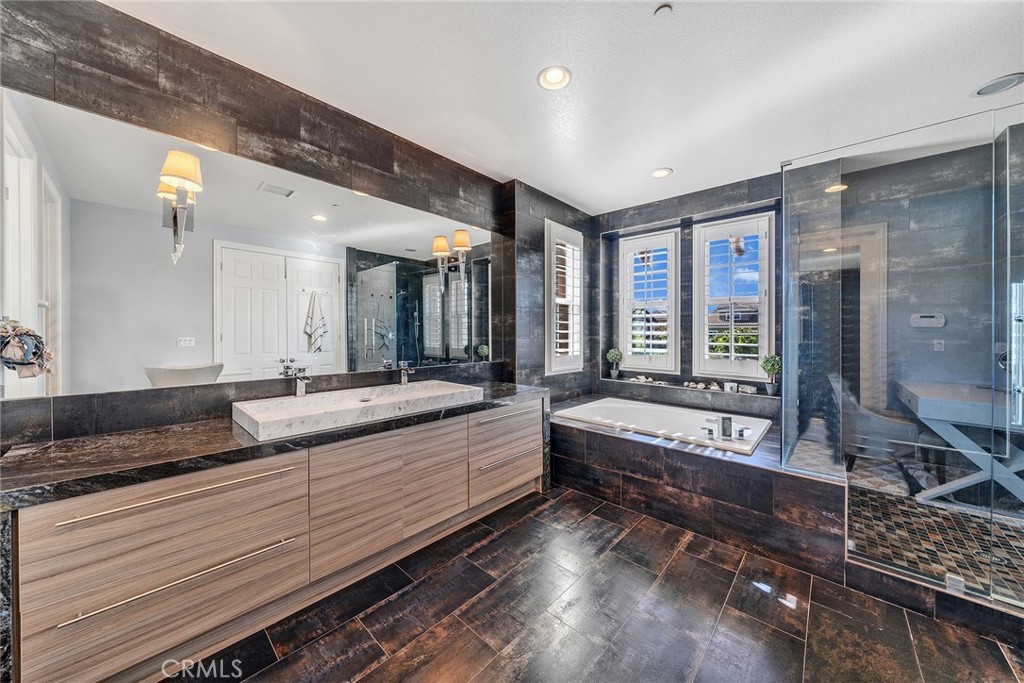 17842 Via Roma Property Photo 23