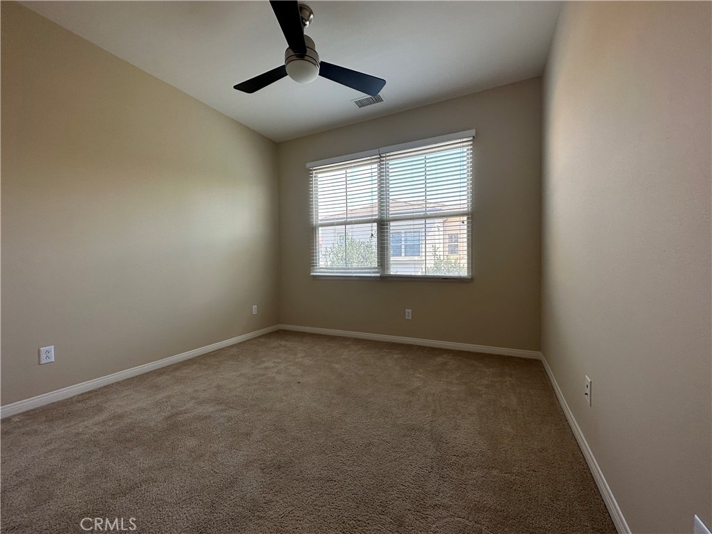 133 Lamplighter Property Photo 10