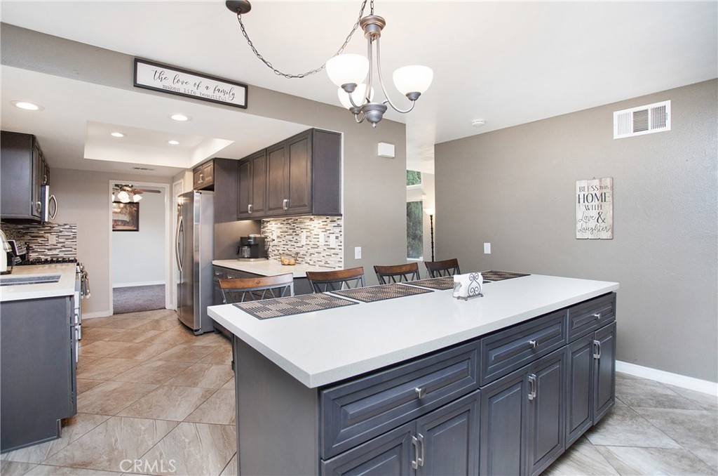 1712 Melrose Drive Property Photo 10