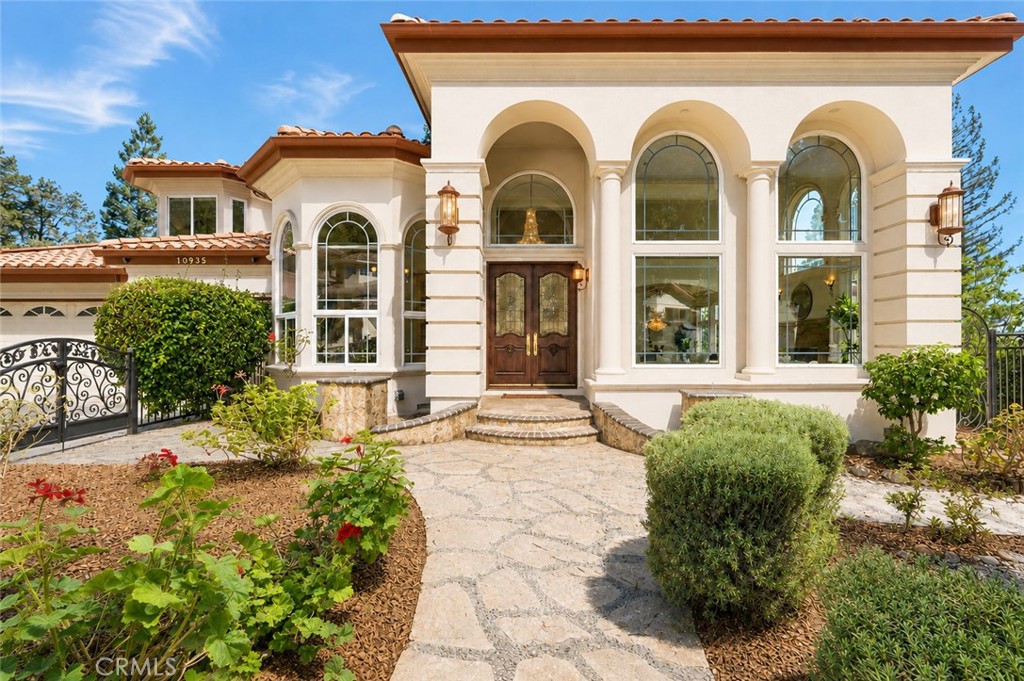 10935 Miramonte Property Photo 4