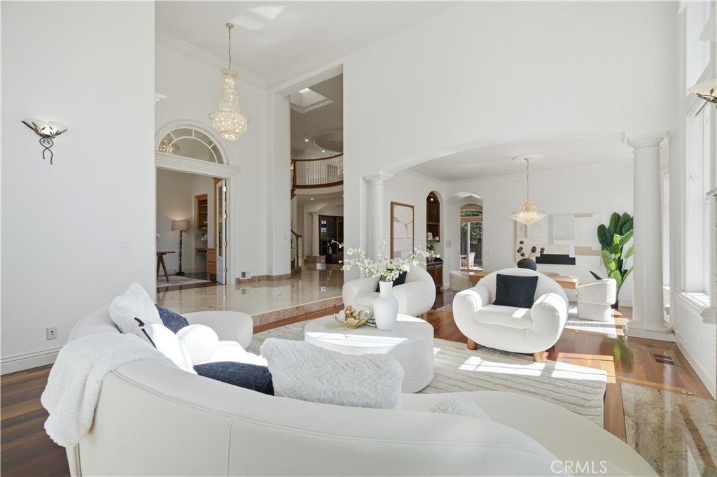 10935 Miramonte Property Photo 7