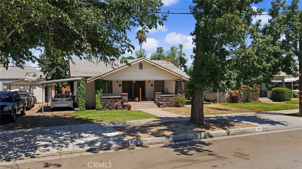 2124 22nd Property Photo 1