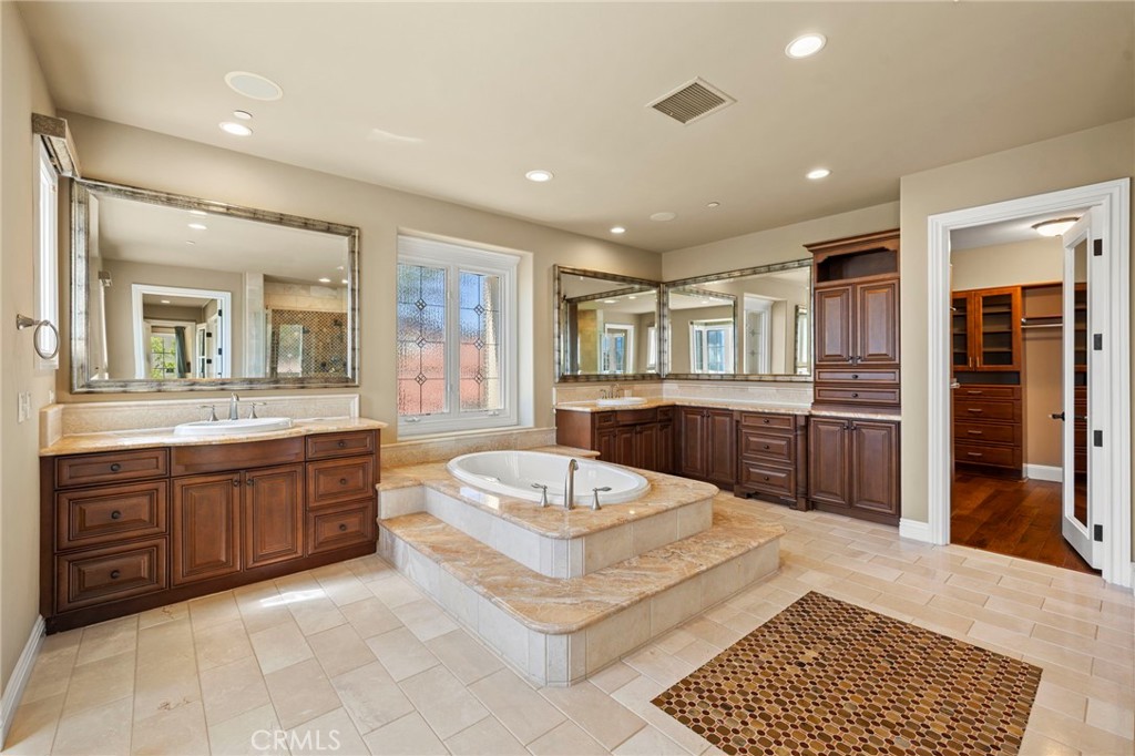 27 Pacific Mist Property Photo 39