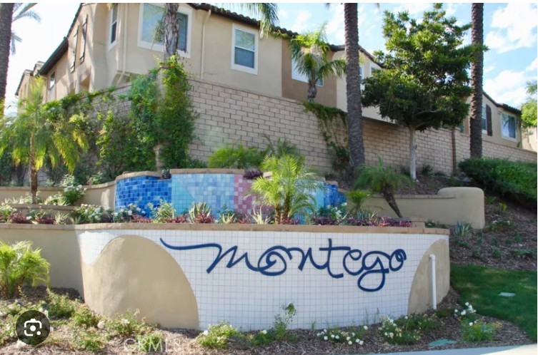 30484 Pelican Bay A Property Photo 1