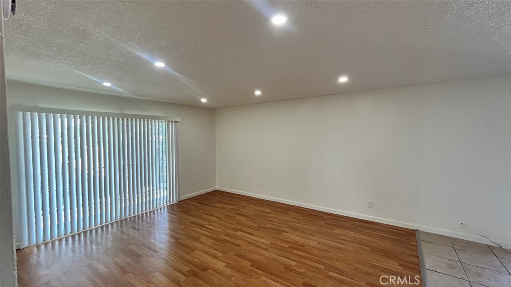 737 E 5th Property Photo 9