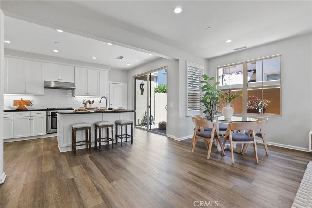 71 Emerald Clover Property Photo 10