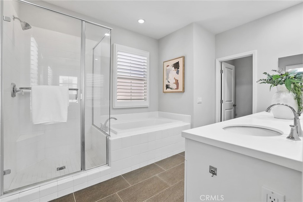 71 Emerald Clover Property Photo 28