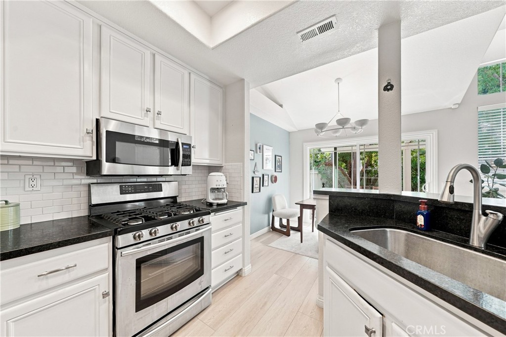 26 Cuervo Drive Property Photo 13