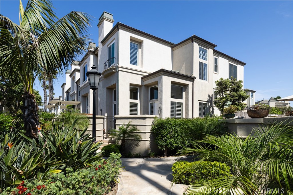 19427 Surfset Property Photo 1
