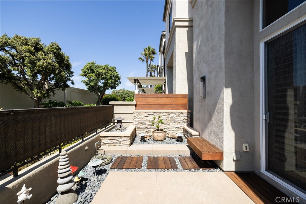 19427 Surfset Property Photo 3
