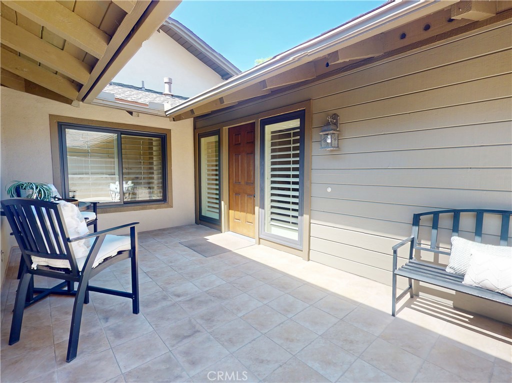 6 Palos Property Photo 4