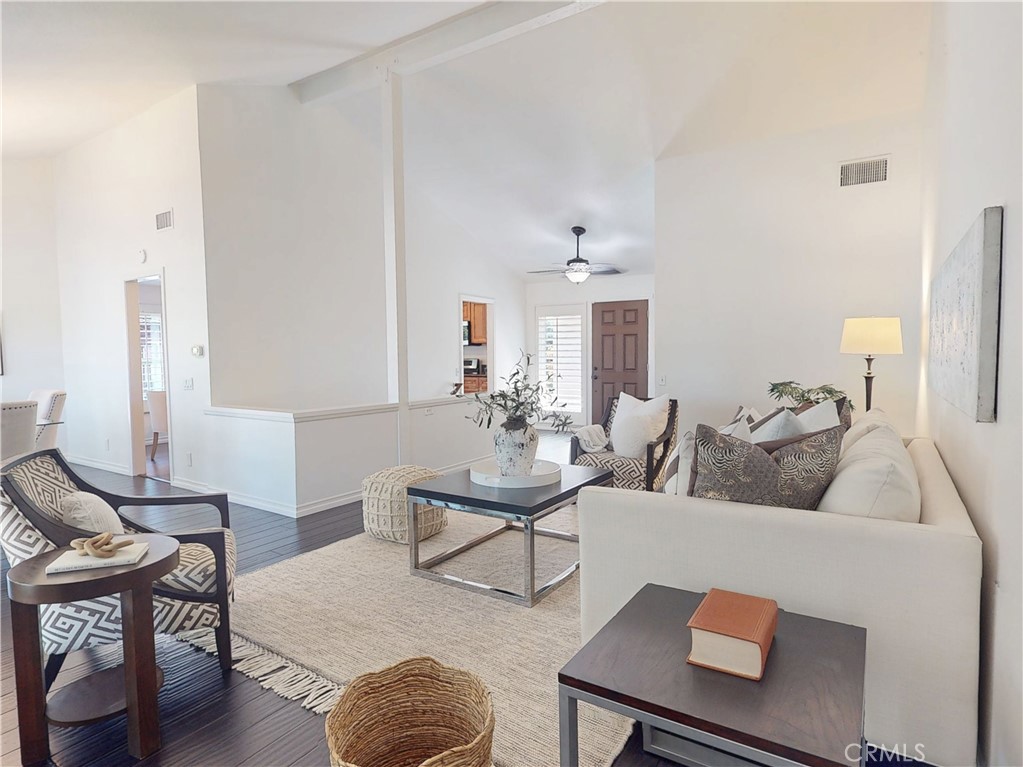 6 Palos Property Photo 7