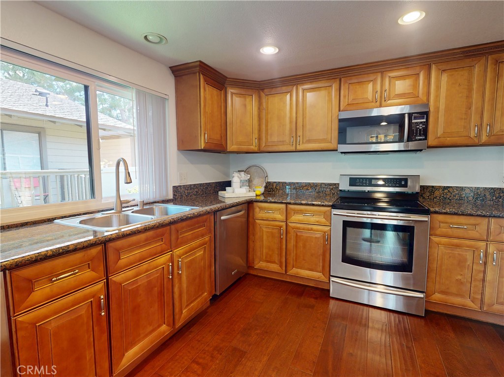 6 Palos Property Photo 11