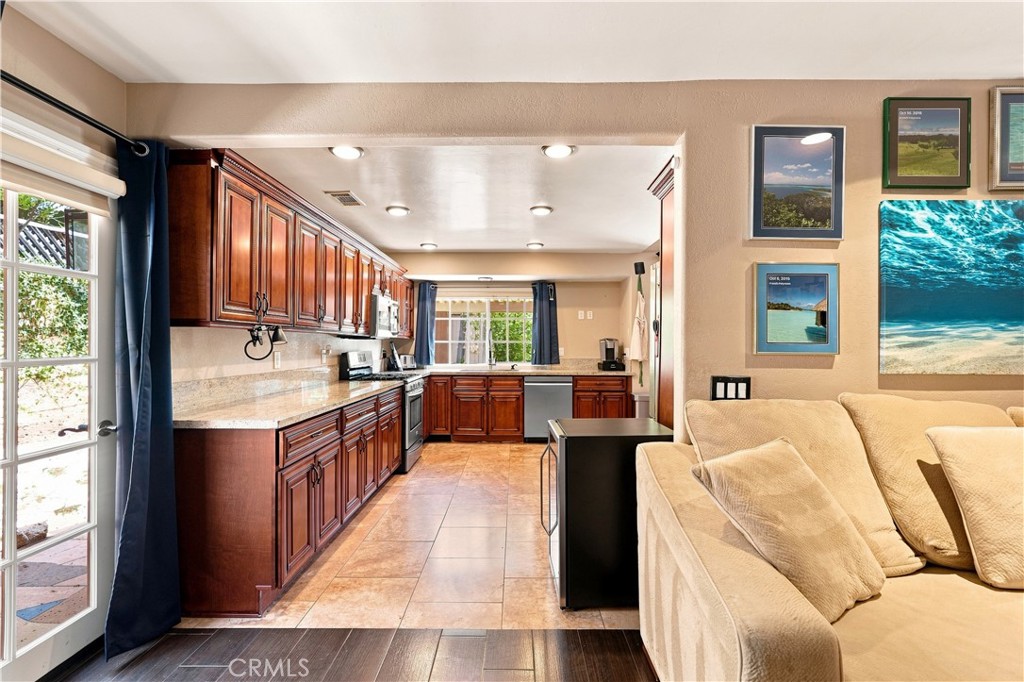 24112 Valyermo Property Photo 13
