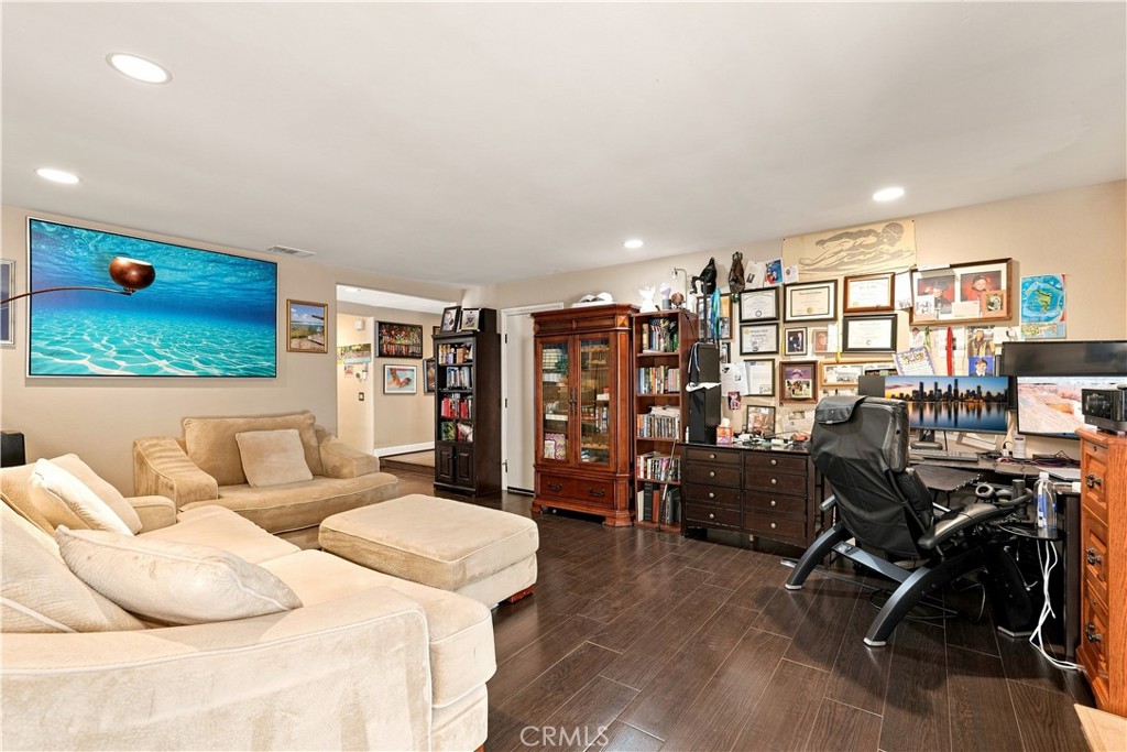 24112 Valyermo Property Photo 16