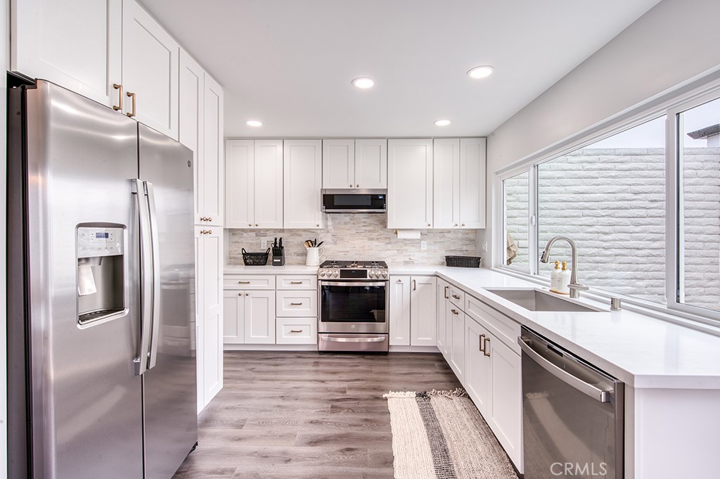 23611 Verrazanno Property Photo 8