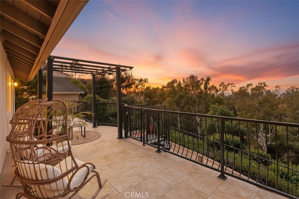 6425 E Shady Valley Lane Property Photo 4