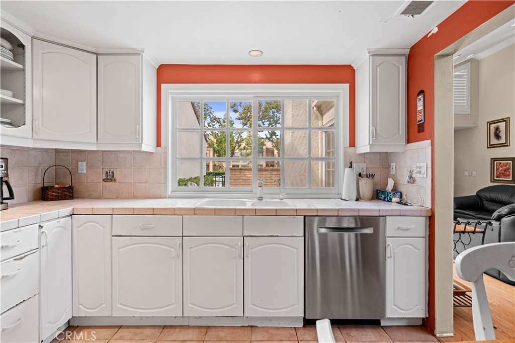 2 Morena 4 Property Photo 8