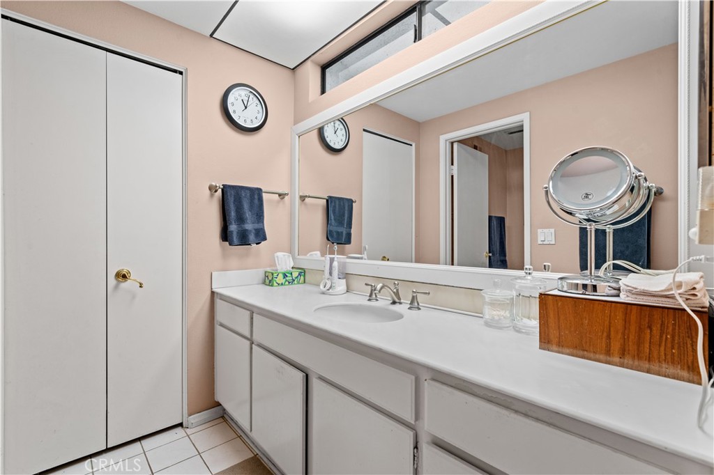 2 Morena 4 Property Photo 16