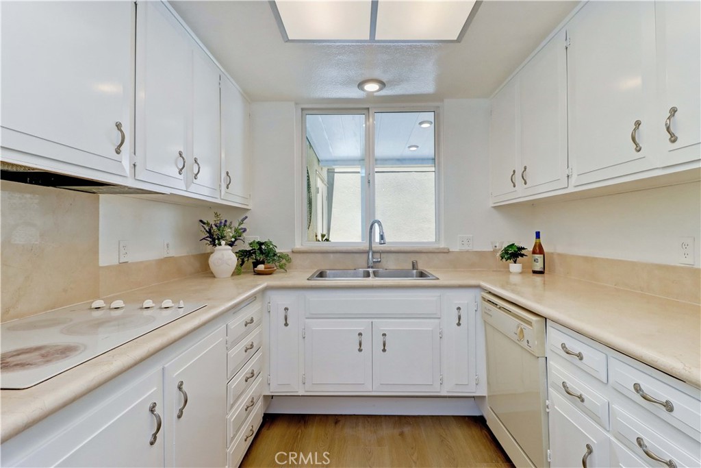 310 Avenida Castilla D Property Photo 18
