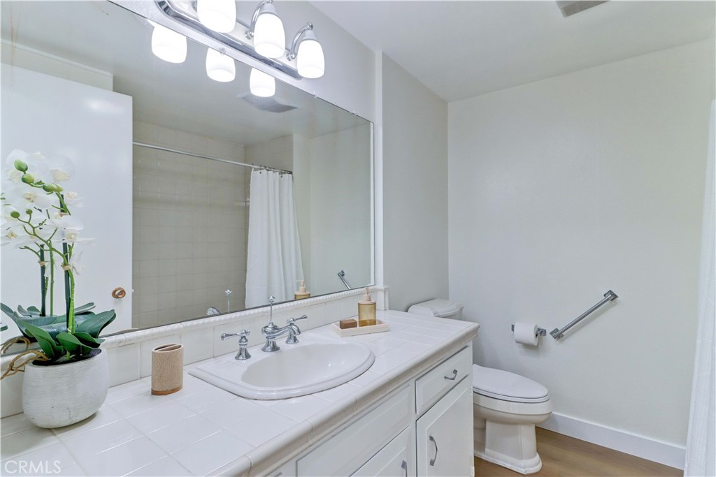 310 Avenida Castilla D Property Photo 32