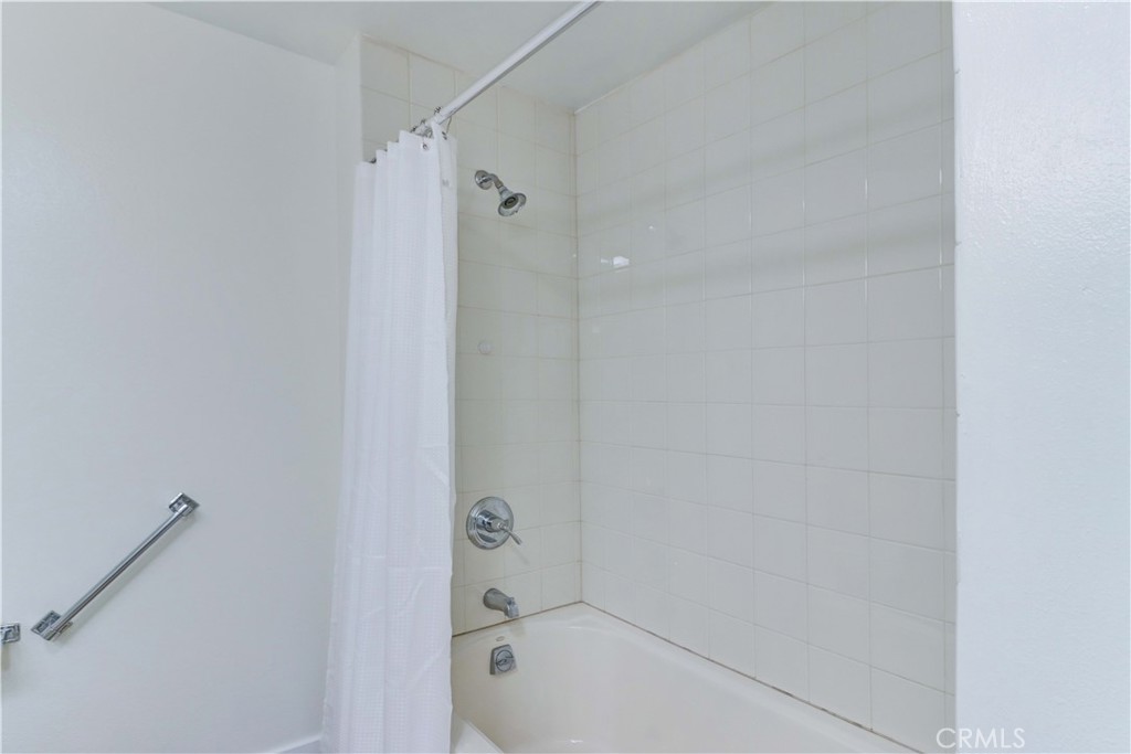 310 Avenida Castilla D Property Photo 33
