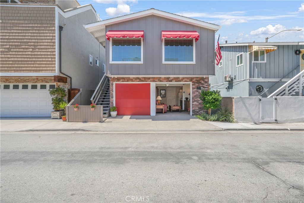 17075 5th Property Photo 1