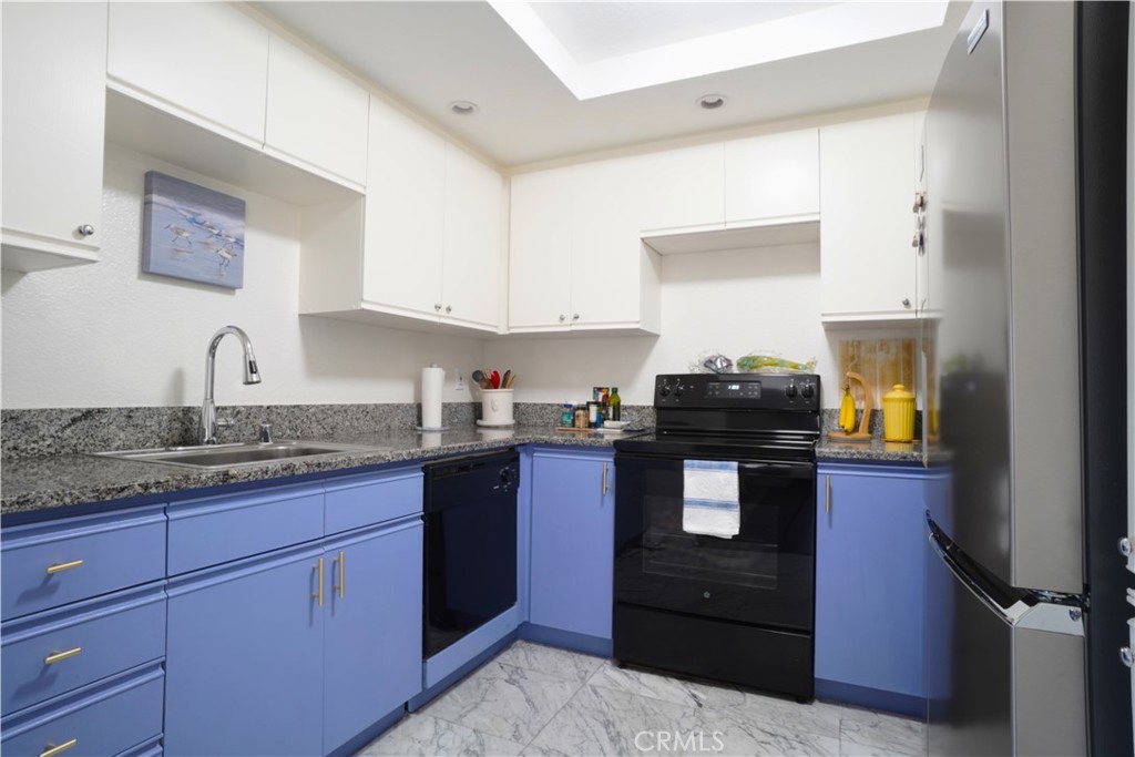 27897 Cinnamon Property Photo 4