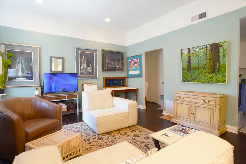 27897 Cinnamon Property Photo 5
