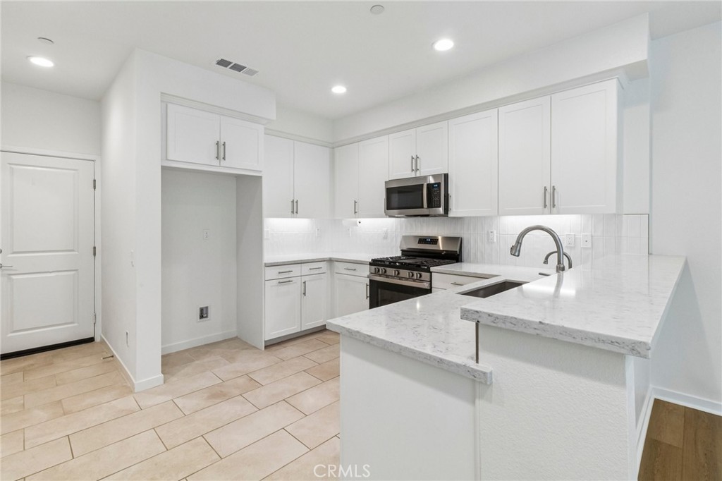 32331 Tannat Property Photo 7