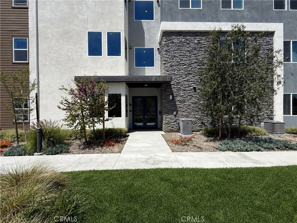 107 Sash Property Photo 1
