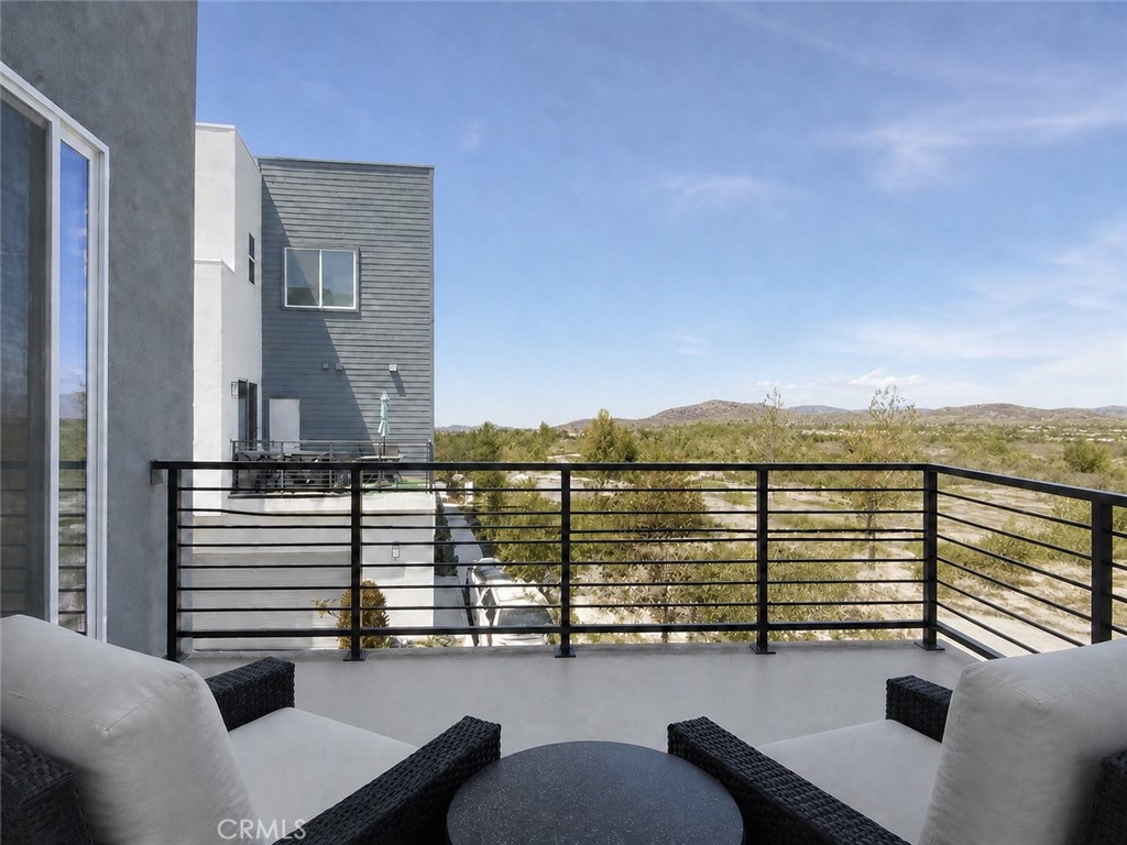 107 Sash Property Photo 16