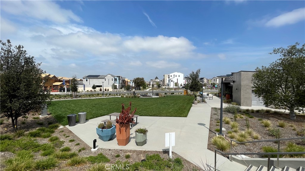 107 Sash Property Photo 24