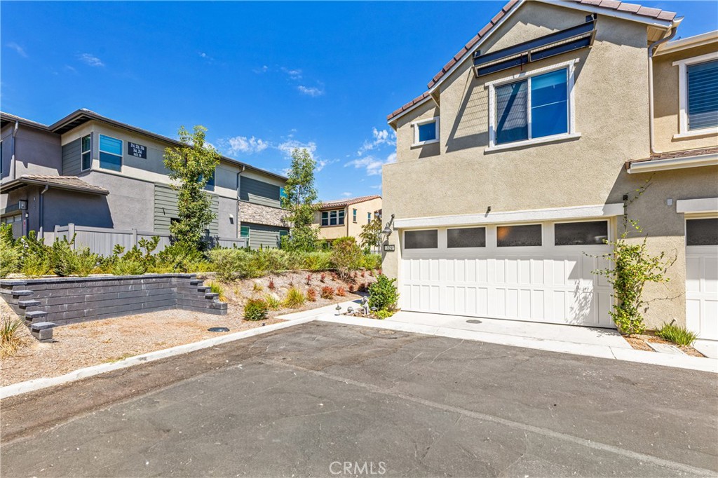 329 Moonflower Road Property Photo 2