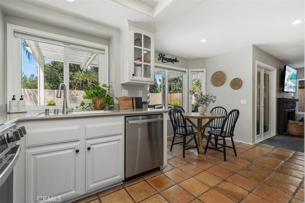 29 Raposa Property Photo 12