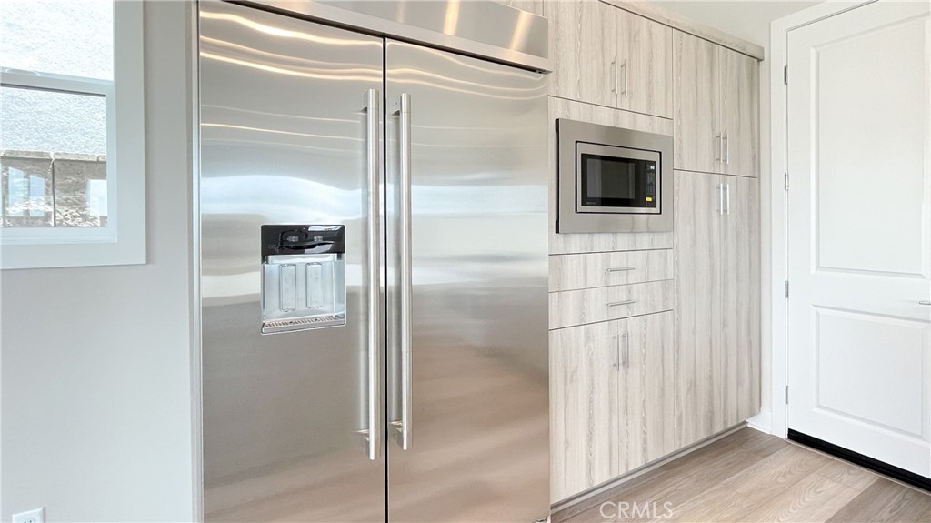 101 Walworth Property Photo 8