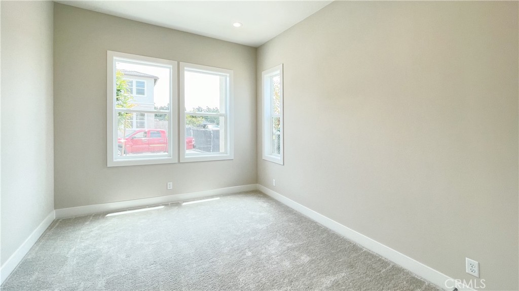 101 Walworth Property Photo 14