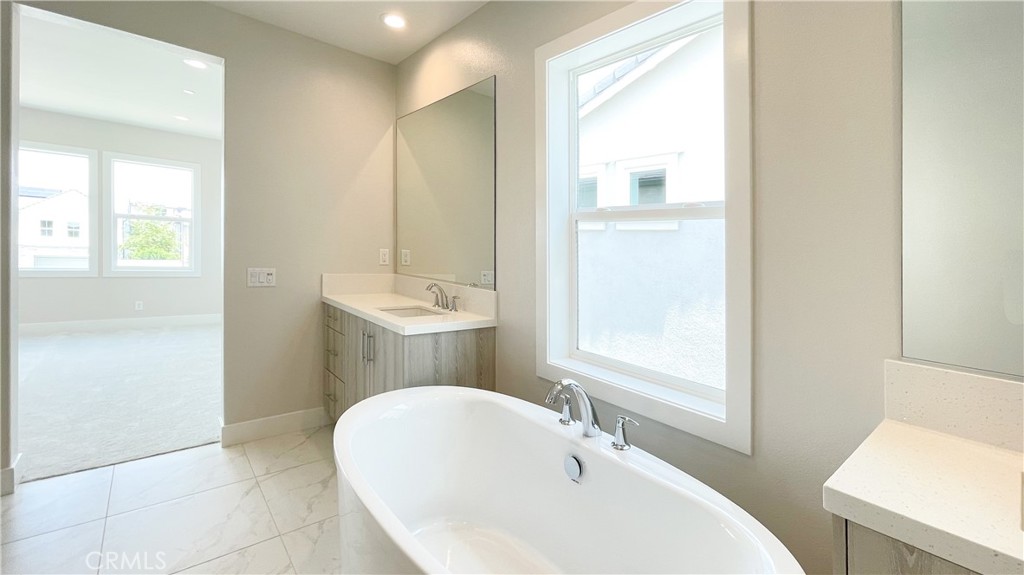 101 Walworth Property Photo 25
