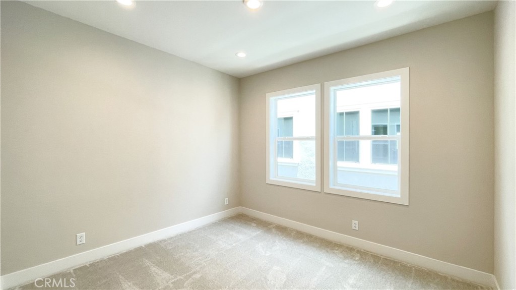 101 Walworth Property Photo 28