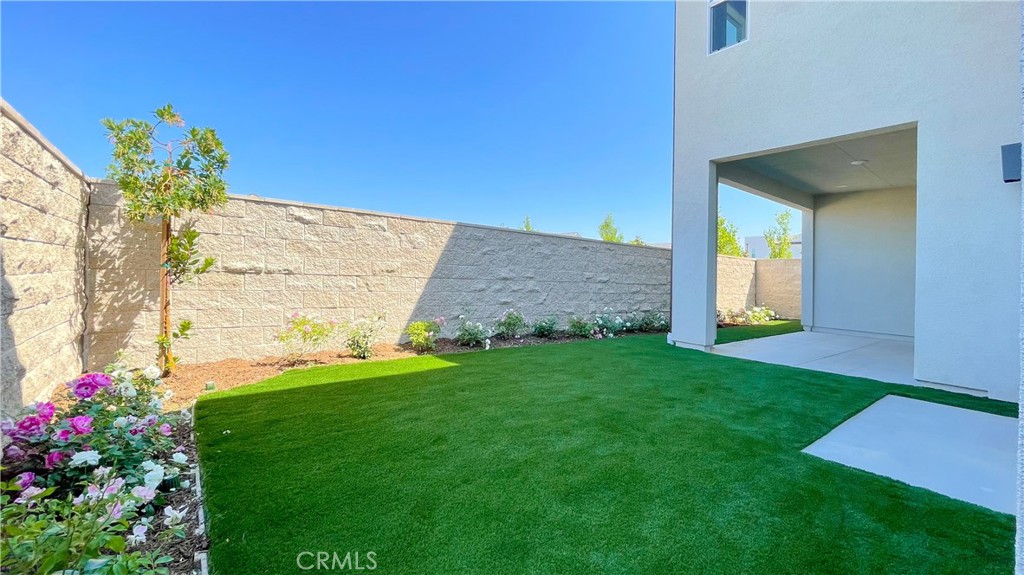 101 Walworth Property Photo 39