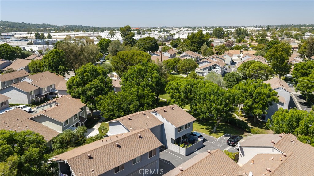 1727 N Willow Woods B Property Photo 27