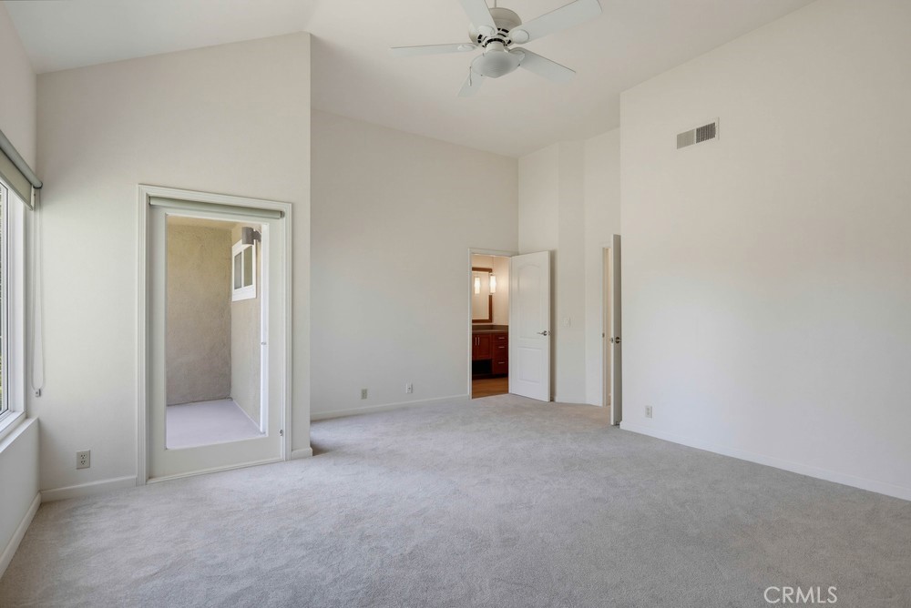 16 Lehigh Aisle Property Photo 13