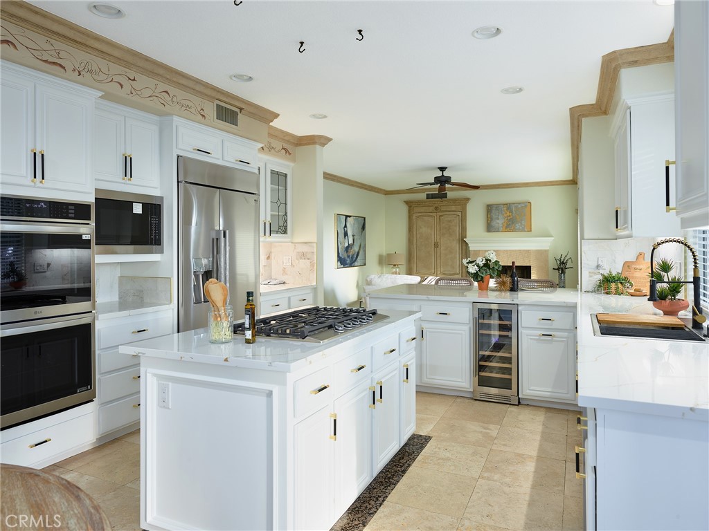 23121 Fairfield Property Photo 8