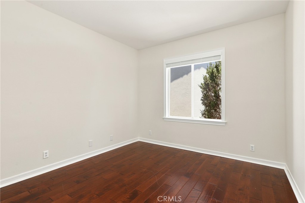 23121 Fairfield Property Photo 13