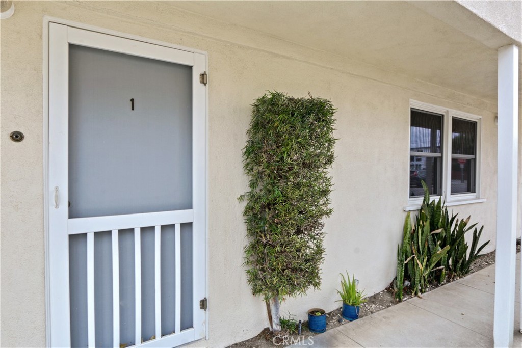 75 Glendora Property Photo 4