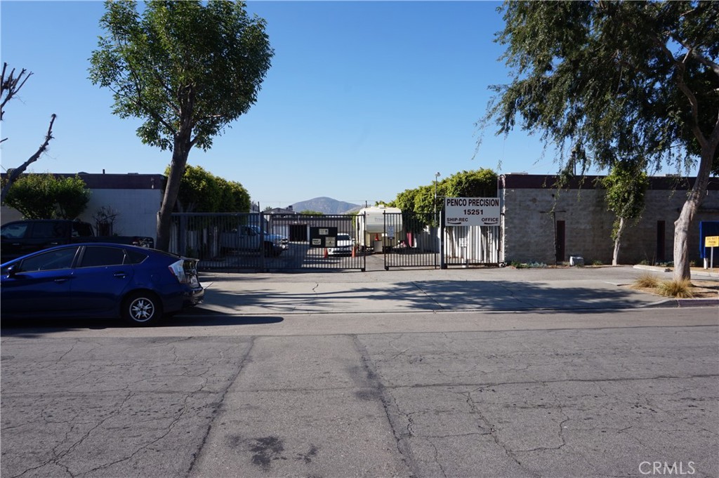 15251 Boyle Avenue Property Photo 1